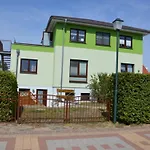 Apartamento Haus Proese Mit 2 Ferienwohnungen, 15 Minuten Zur Ostsee *