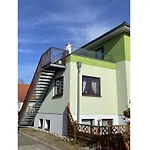 Appartement Haus Proese Mit 2 Ferienwohnungen, 15 Minuten Zur Ostsee Koserow