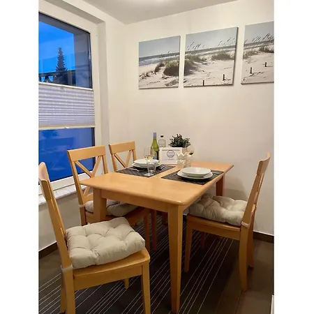 Apartament Haus Proese Mit 2 Ferienwohnungen, 15 Minuten Zur Ostsee Koserow