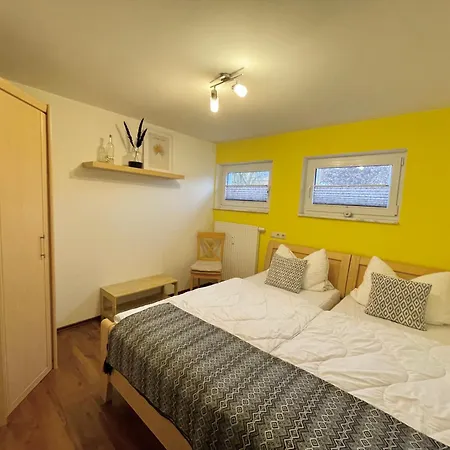 Haus Proese Mit 2 Ferienwohnungen, 15 Minuten Zur Ostsee * Koserow