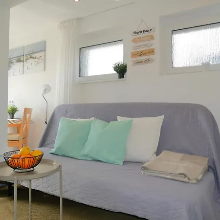 Haus Proese Mit 2 Ferienwohnungen, 15 Minuten Zur Ostsee