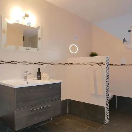 Haus Pröse Mit 2 Ferienwohnungen, 15 Minuten Zur Ostsee * Koserow