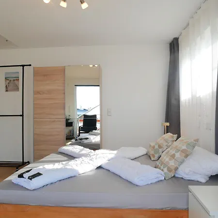 Haus Pröse Mit 2 Ferienwohnungen, 15 Minuten Zur Ostsee Apartment *