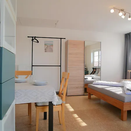 Haus Pröse Mit 2 Ferienwohnungen, 15 Minuten Zur Ostsee * Koserow