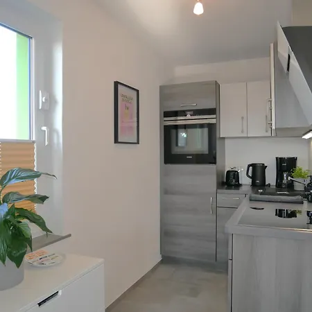 Apartment Haus Pröse Mit 2 Ferienwohnungen, 15 Minuten Zur Ostsee *