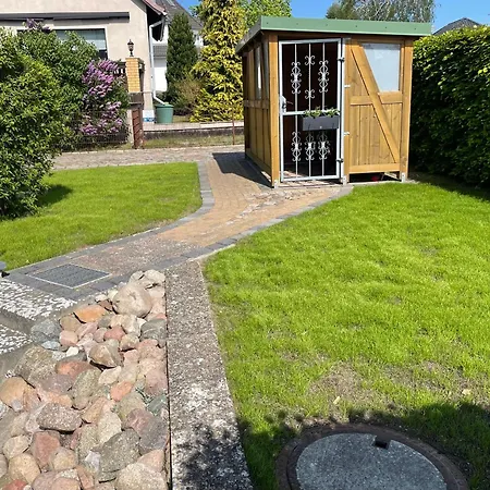 Haus Pröse Mit 2 Ferienwohnungen, 15 Minuten Zur Ostsee Apartment