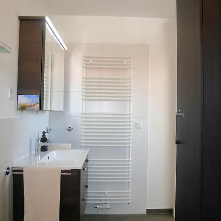 Haus Proese Mit 2 Ferienwohnungen, 15 Minuten Zur Ostsee *