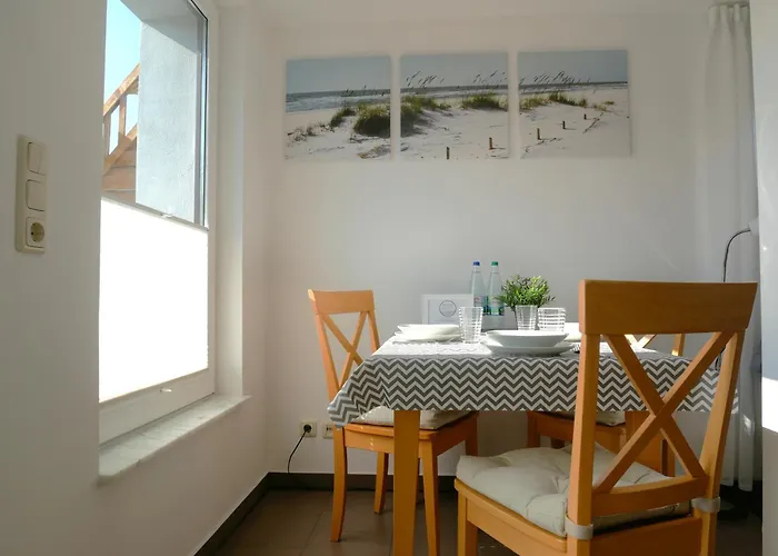 Haus Proese Mit 2 Ferienwohnungen, 15 Minuten Zur Ostsee