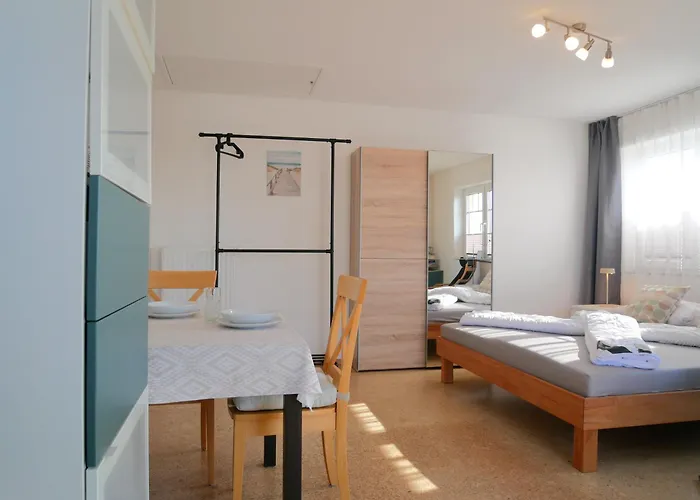 Haus Proese Mit 2 Ferienwohnungen, 15 Minuten Zur Ostsee * Koserow